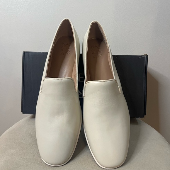 Naturalizer Effortless Satin Pearl Cream Leather Women's Loafers Comfort 12 WIDE - Picture 7 of 16